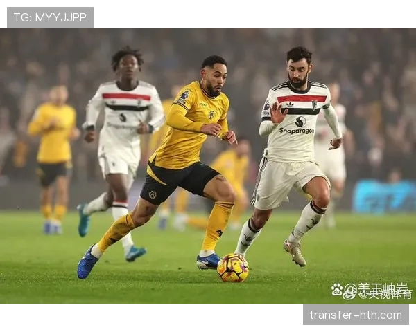 瓦拉内再现英超高光,助力曼联关键战取得突破 瓦拉内再现英超高光,助力曼联关键战取得突破