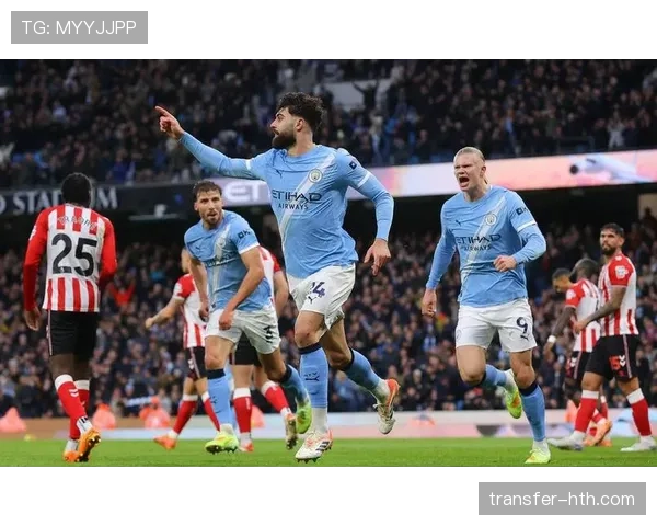 沃克状态稳健提升，助力曼城新赛季延续强势表现